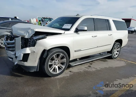 2015 Cadillac Escalade Esv Premium z USA, uszkodzony, nr VIN 1GYS4JKJXFR264835